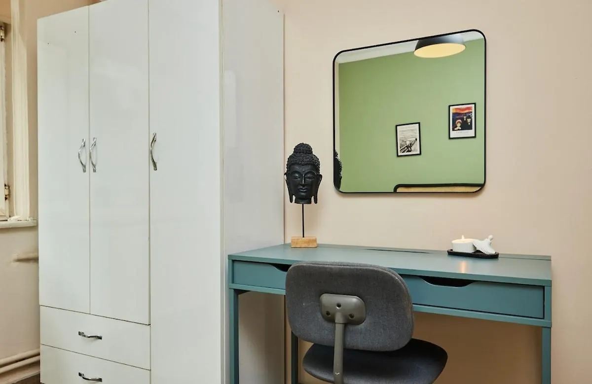 Stunning 3Br 3Bathroom 3Ac Near Metro D2 Istanbul Apartment