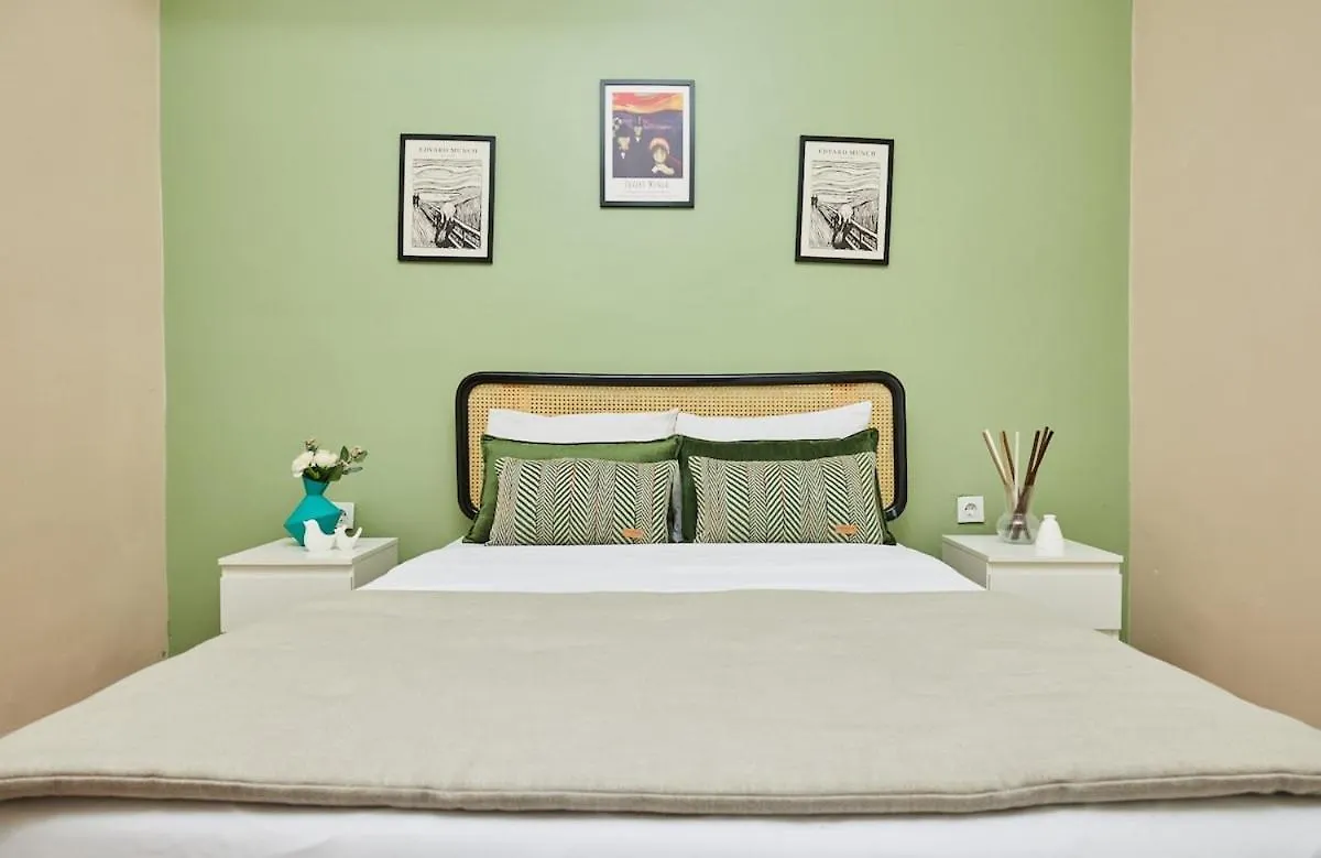 Stunning 3Br 3Bathroom 3Ac Near Metro D2 Istanbul Apartment