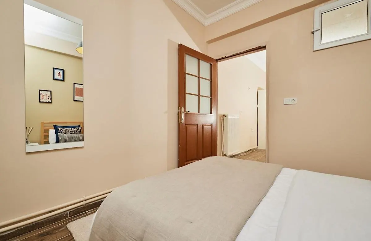 Stunning 3Br 3Bathroom 3Ac Near Metro D2 Istanbul Apartment